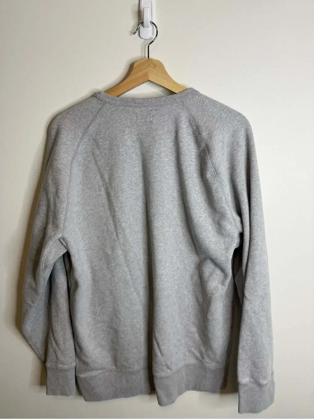 Levi's Light Gray Crewneck Sweatshirt with Small Red Logo